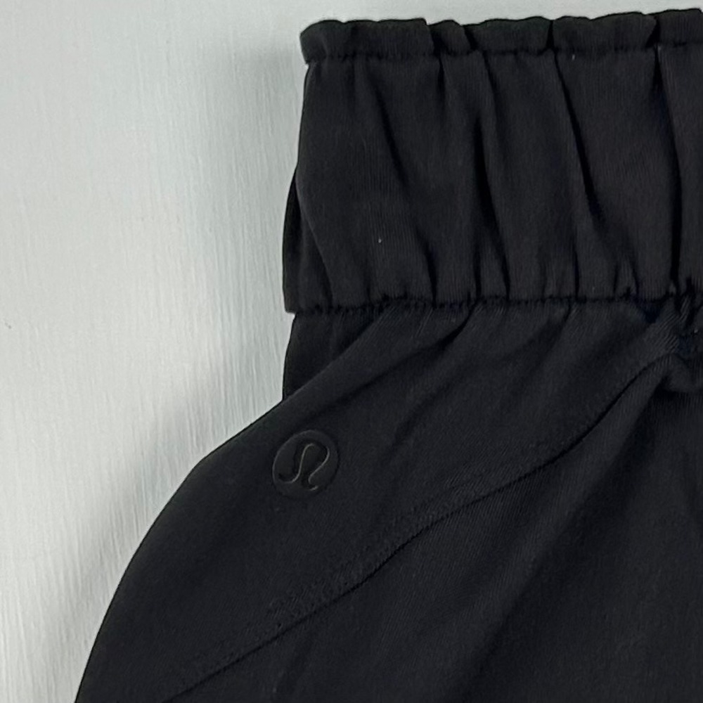 Lululemon Stretch High-Rise Pant Black Straight Leg Drawstring Trousers 7/8 Sz 8 - Picture 7 of 9